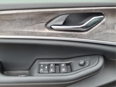 2027 Jeep Grand Cherokee Laredo Altitude
