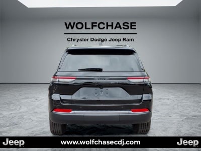 2027 Jeep Grand Cherokee Laredo Altitude