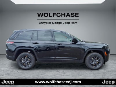 2027 Jeep Grand Cherokee Laredo Altitude