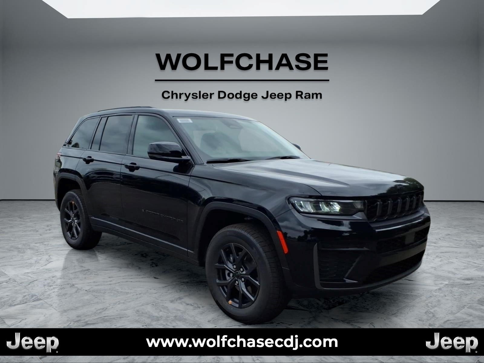 2027 Jeep Grand Cherokee Laredo Altitude