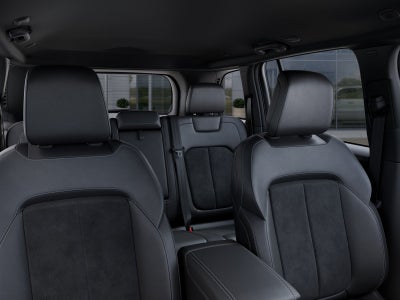 2027 Jeep Grand Cherokee Laredo Altitude