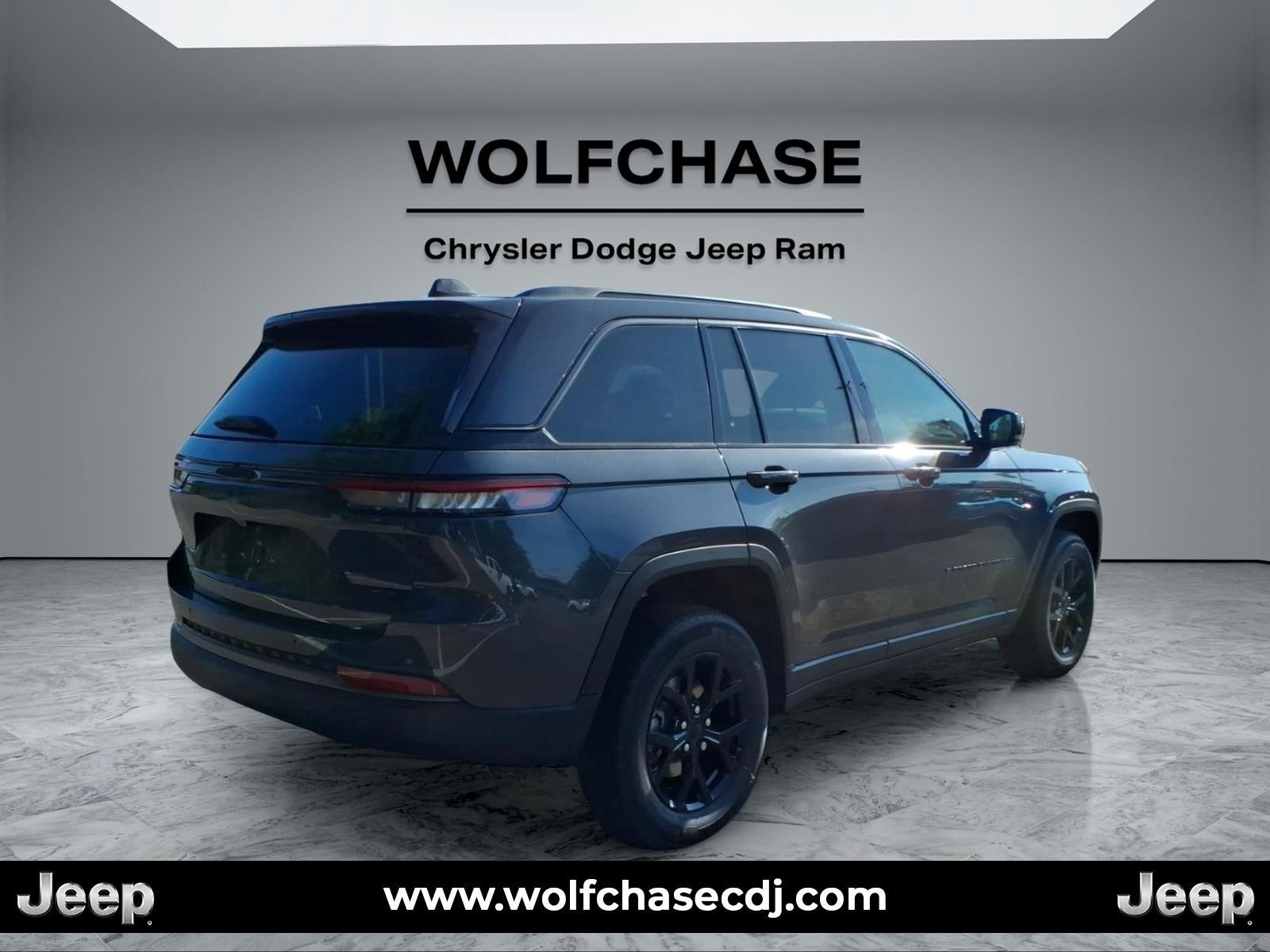 2026 Jeep Grand Cherokee Altitude 4x2