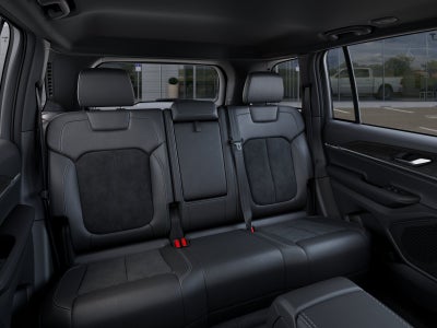 2026 Jeep Grand Cherokee Altitude 4x2