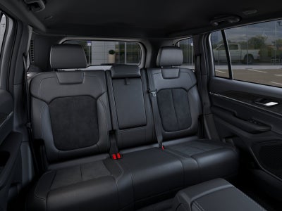 2027 Jeep Grand Cherokee Laredo Altitude