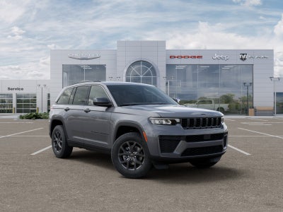 2027 Jeep Grand Cherokee Laredo Altitude