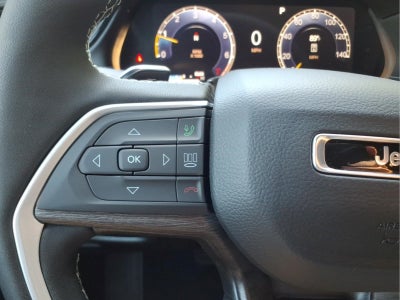 2027 Jeep Grand Cherokee Laredo Altitude