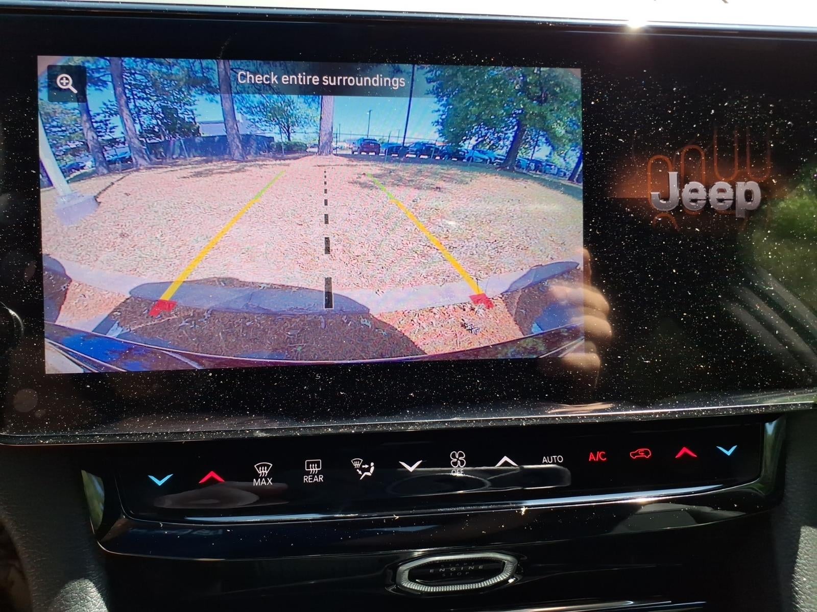 2026 Jeep Grand Cherokee Laredo Altitude