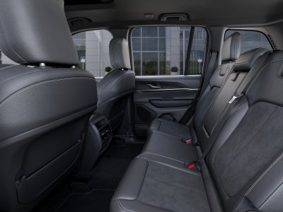 2026 Jeep Grand Cherokee Laredo Altitude