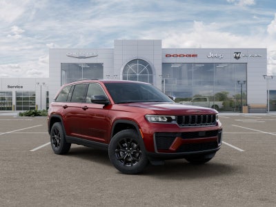 2026 Jeep Grand Cherokee Laredo Altitude