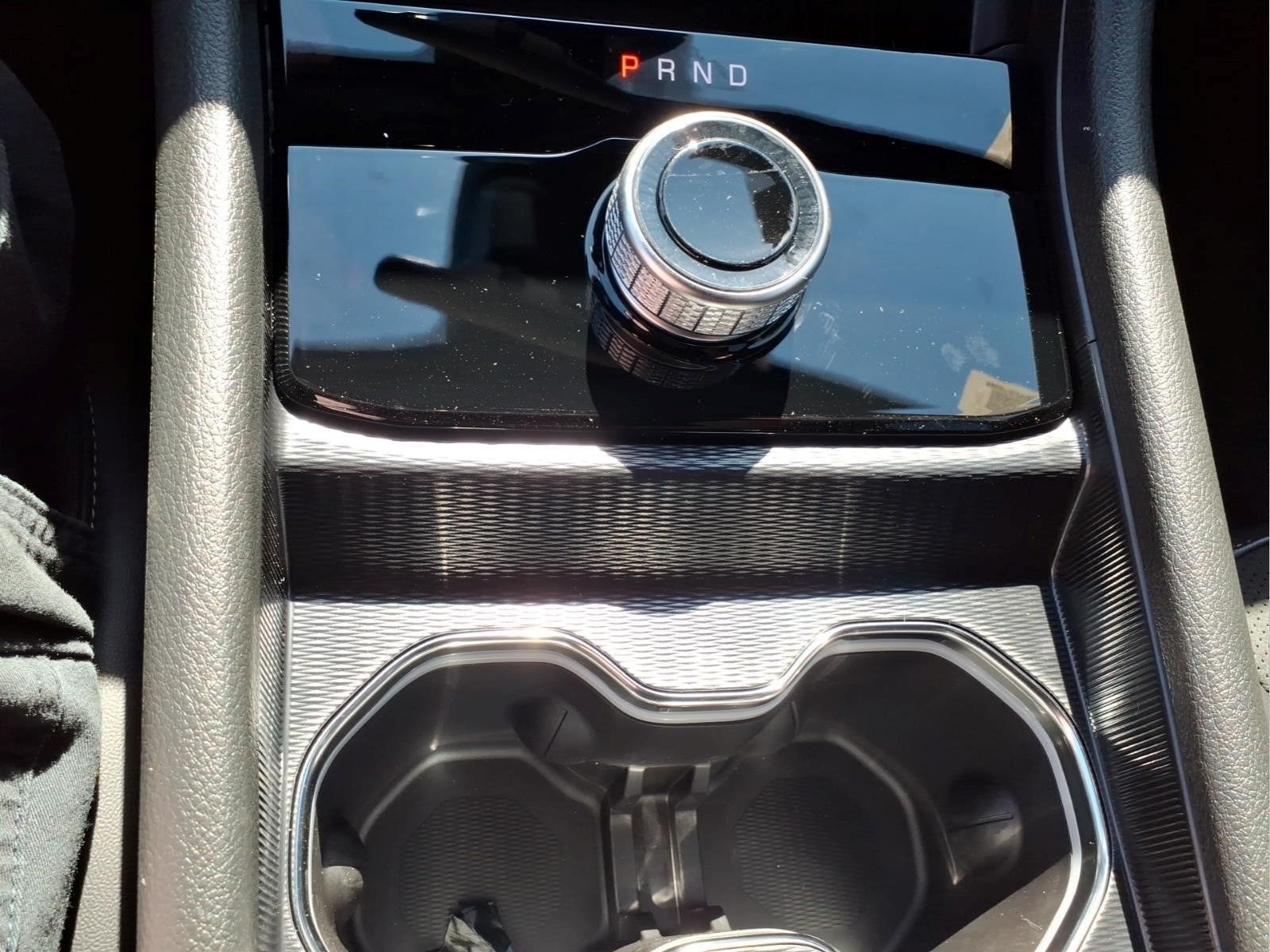 2027 Jeep Grand Cherokee Laredo Altitude