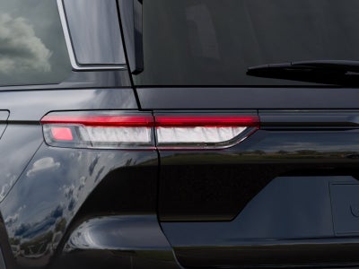 2027 Jeep Grand Cherokee Laredo Altitude