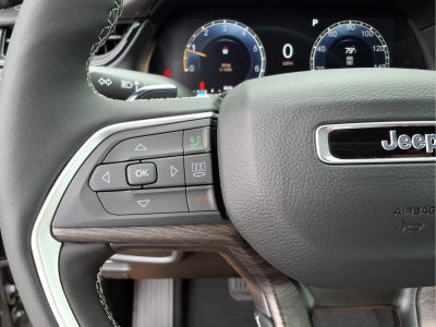 2027 Jeep Grand Cherokee Laredo Altitude