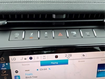 2027 Jeep Grand Cherokee Laredo Altitude