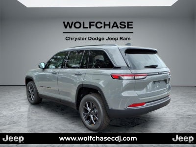 2027 Jeep Grand Cherokee Laredo Altitude