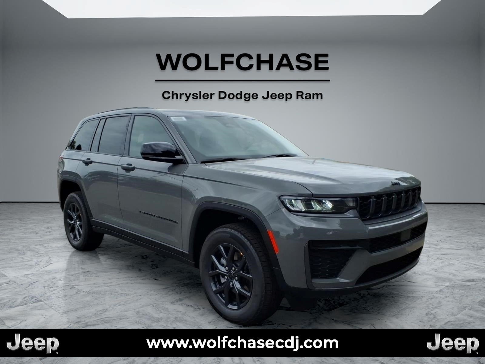 2027 Jeep Grand Cherokee Laredo Altitude