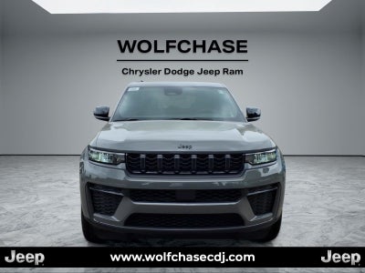 2027 Jeep Grand Cherokee Laredo Altitude