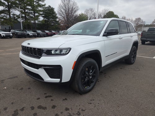 2026 Jeep Grand Cherokee Laredo Altitude
