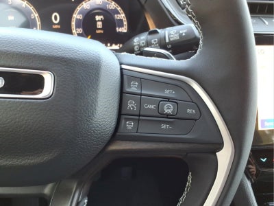 2027 Jeep Grand Cherokee Laredo Altitude