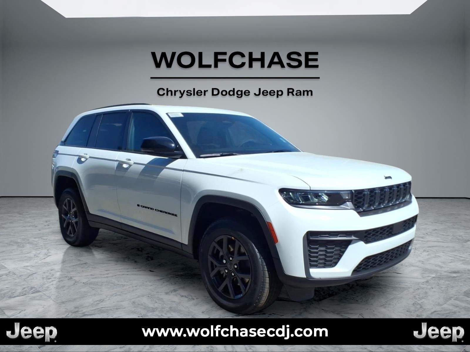 2027 Jeep Grand Cherokee Laredo Altitude