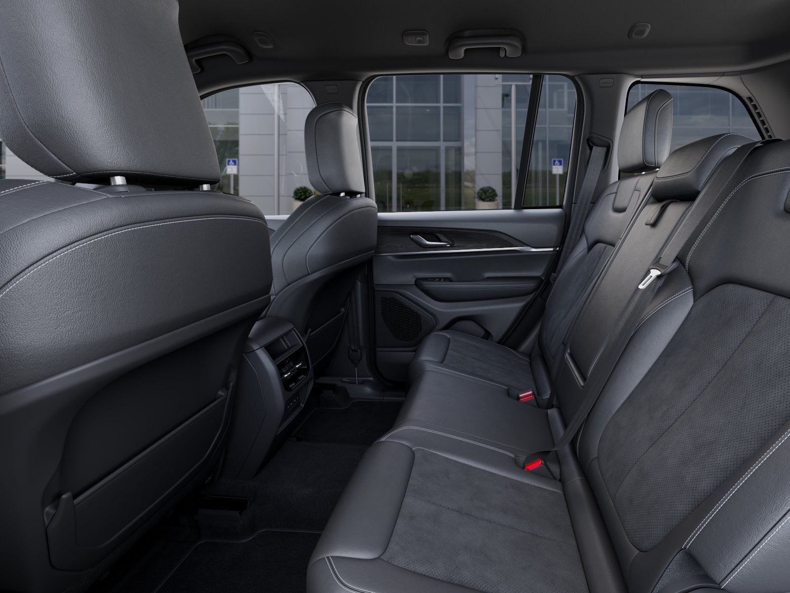 2027 Jeep Grand Cherokee Laredo Altitude