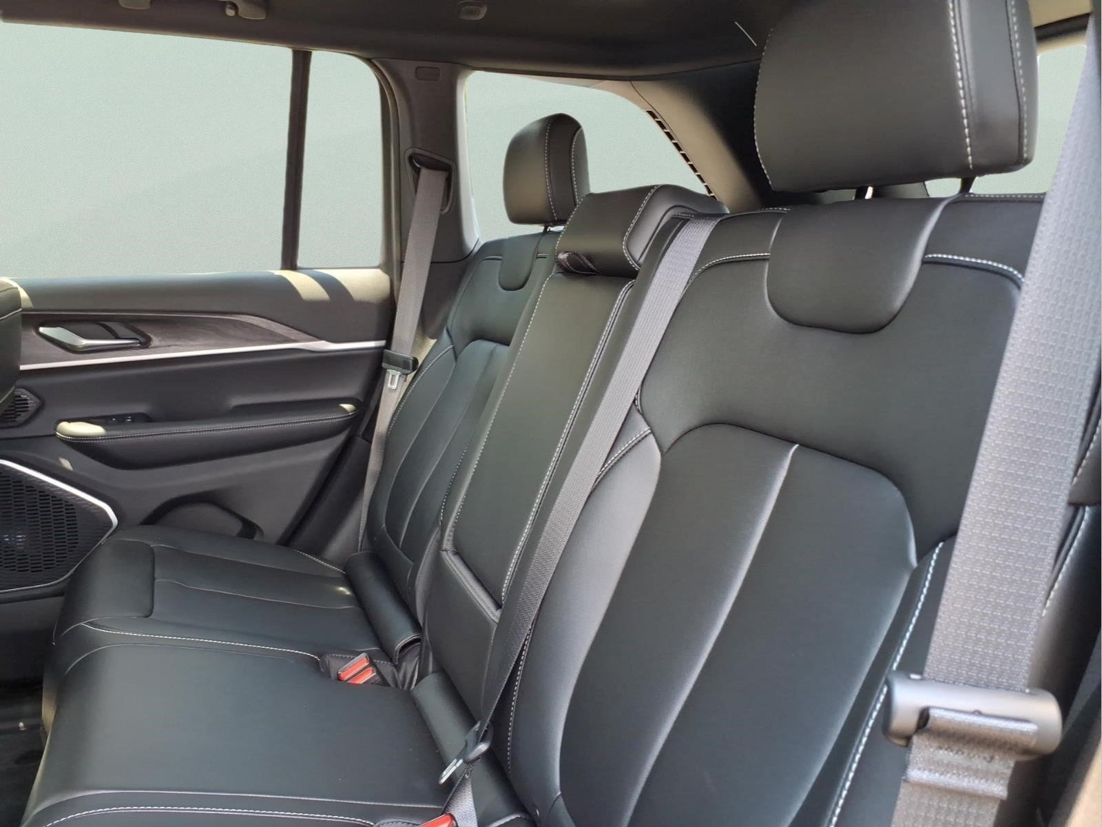 2026 Jeep Grand Cherokee Limited 4x2