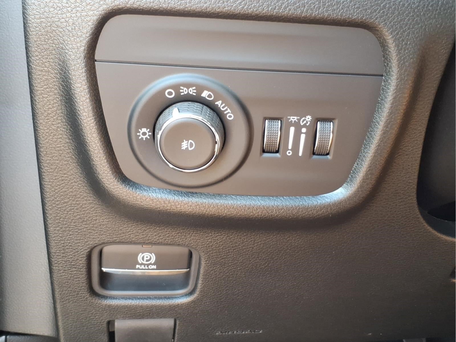 2026 Jeep Grand Cherokee Limited 4x2