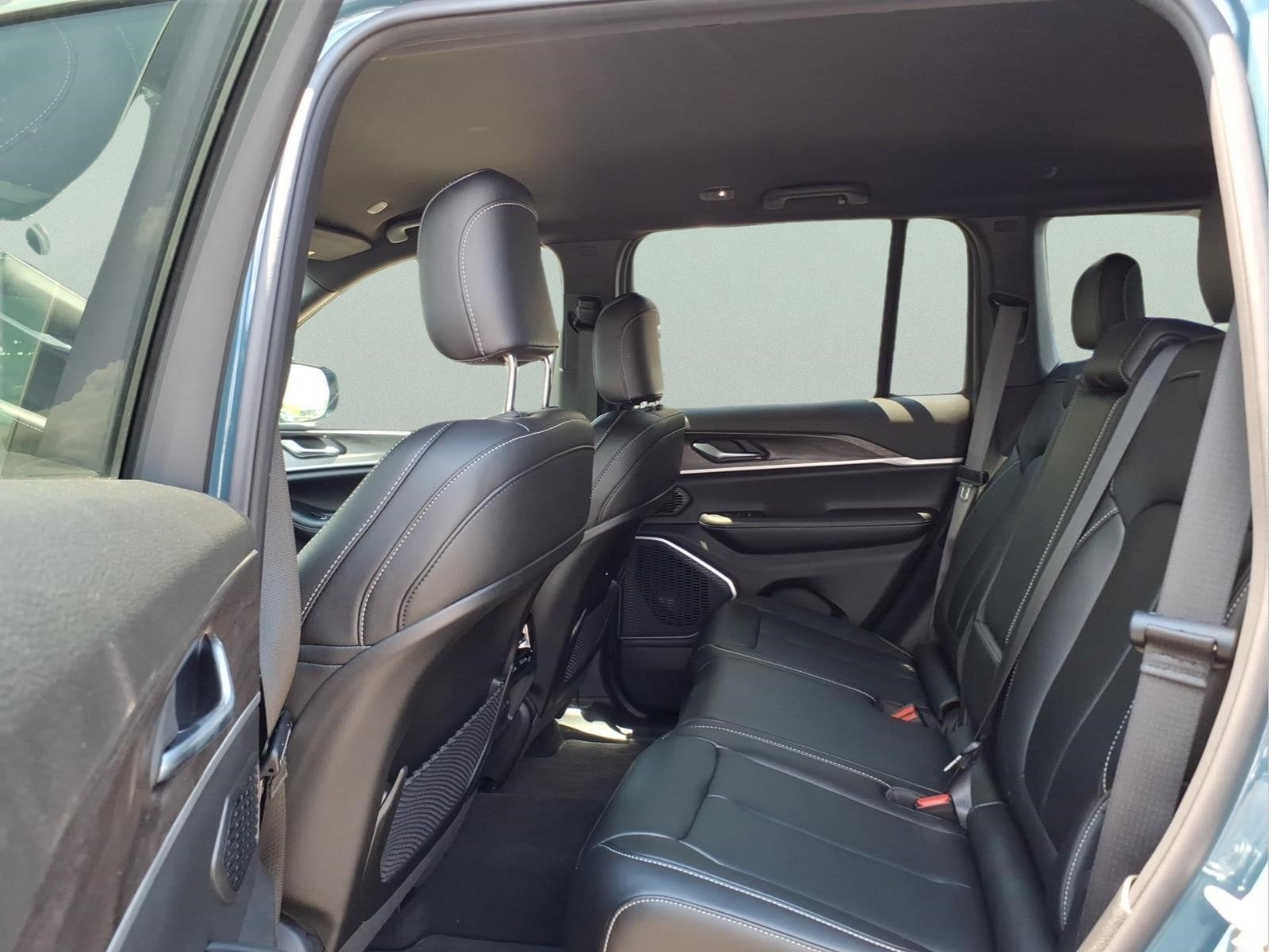 2026 Jeep Grand Cherokee Limited 4x2