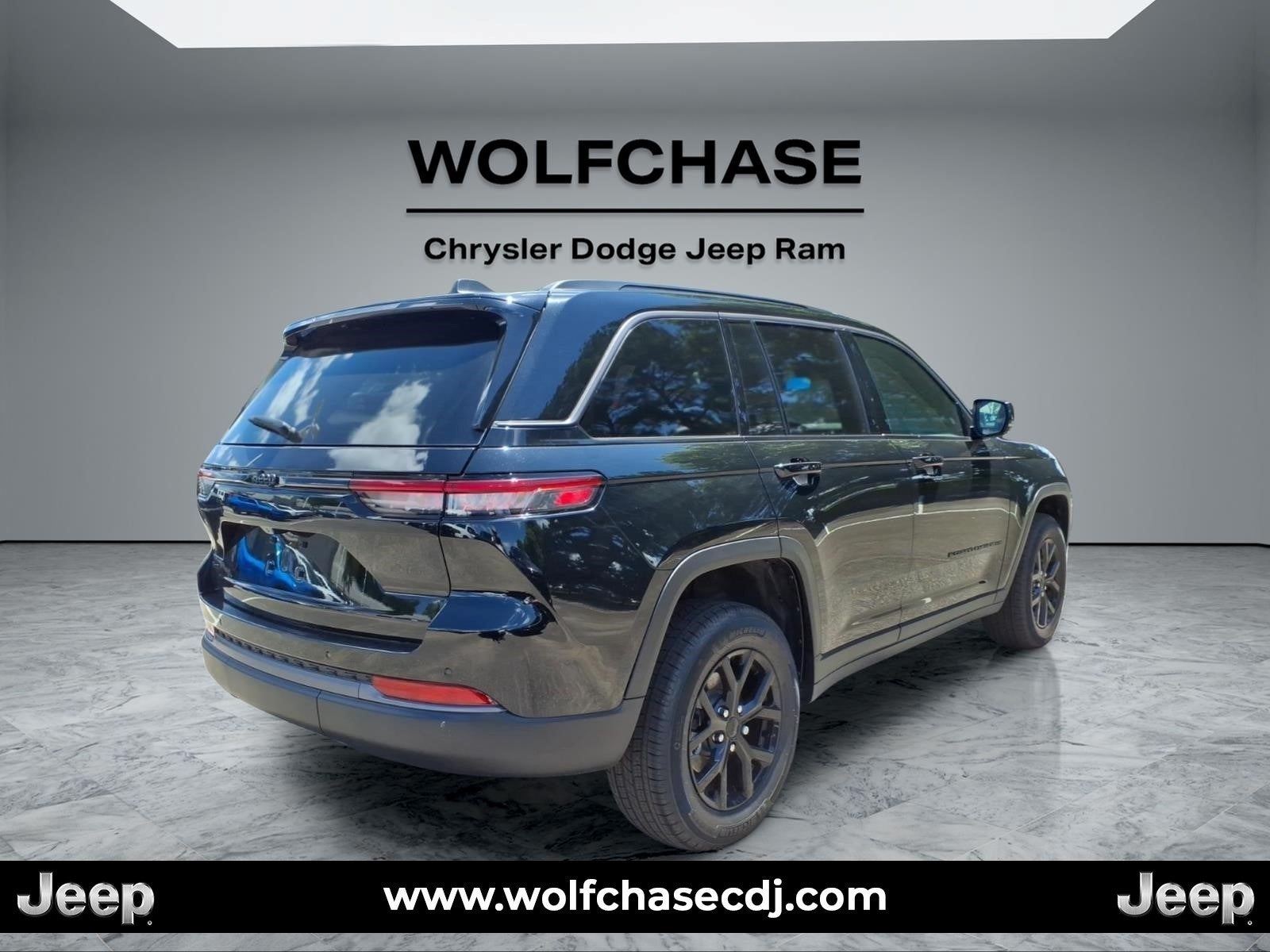 2026 Jeep Grand Cherokee Altitude 4x4