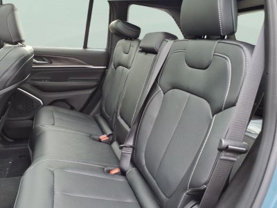 2027 Jeep Grand Cherokee Limited Reserve