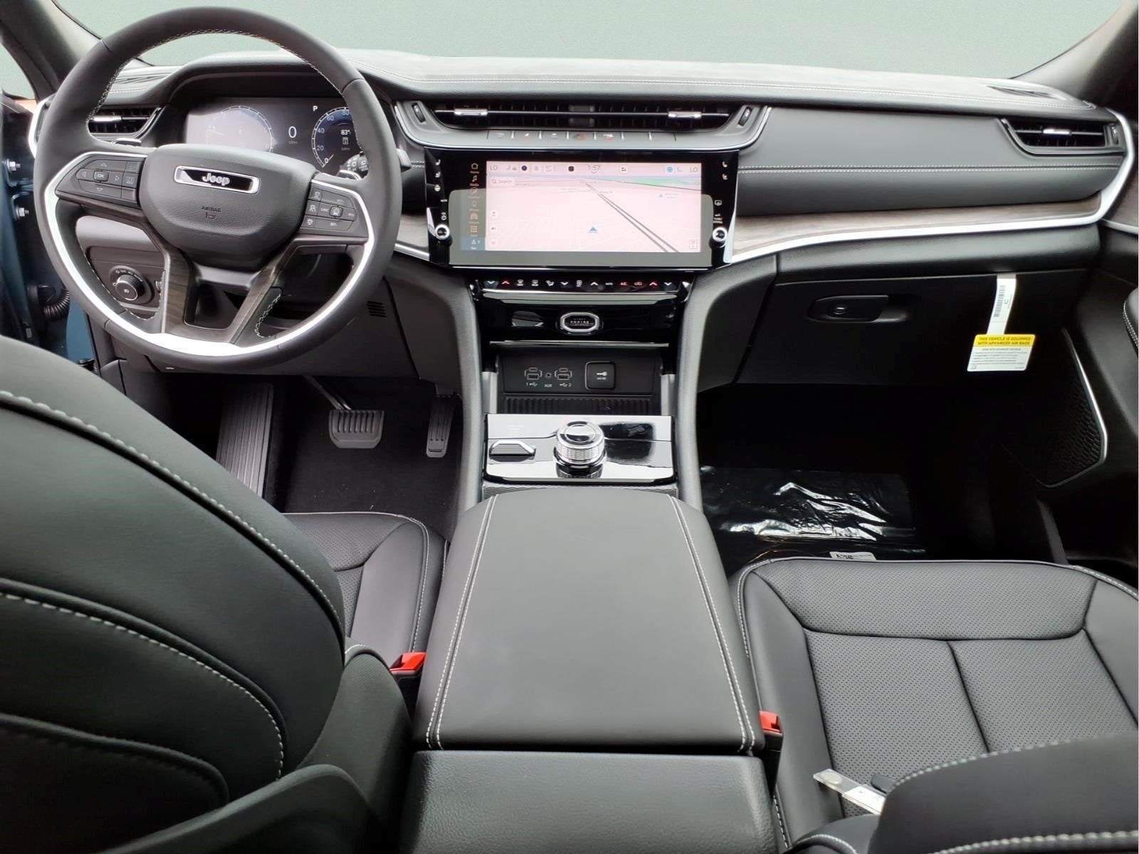 2027 Jeep Grand Cherokee Limited Reserve