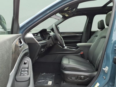 2027 Jeep Grand Cherokee Limited Reserve