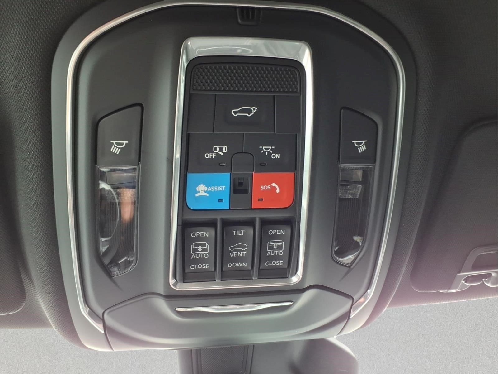 2027 Jeep Grand Cherokee Limited Reserve