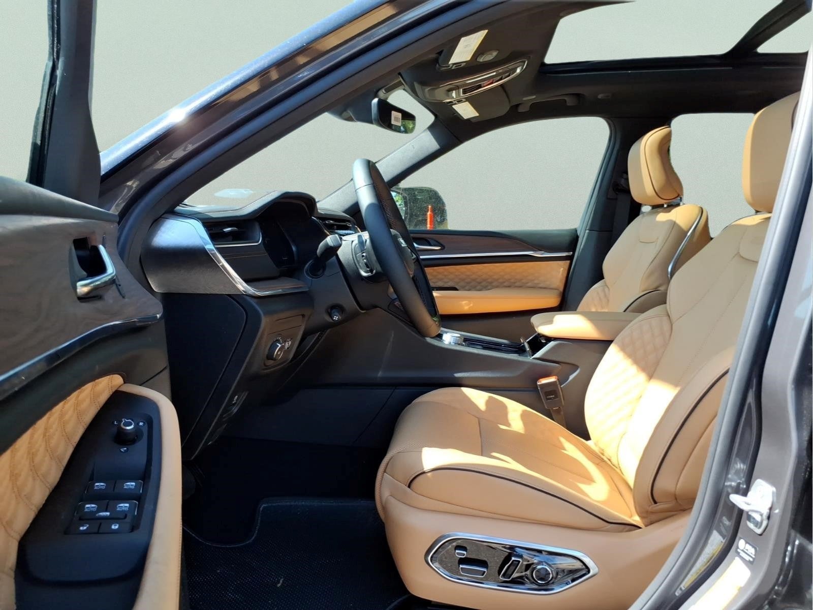 2025 Jeep Grand Cherokee Summit