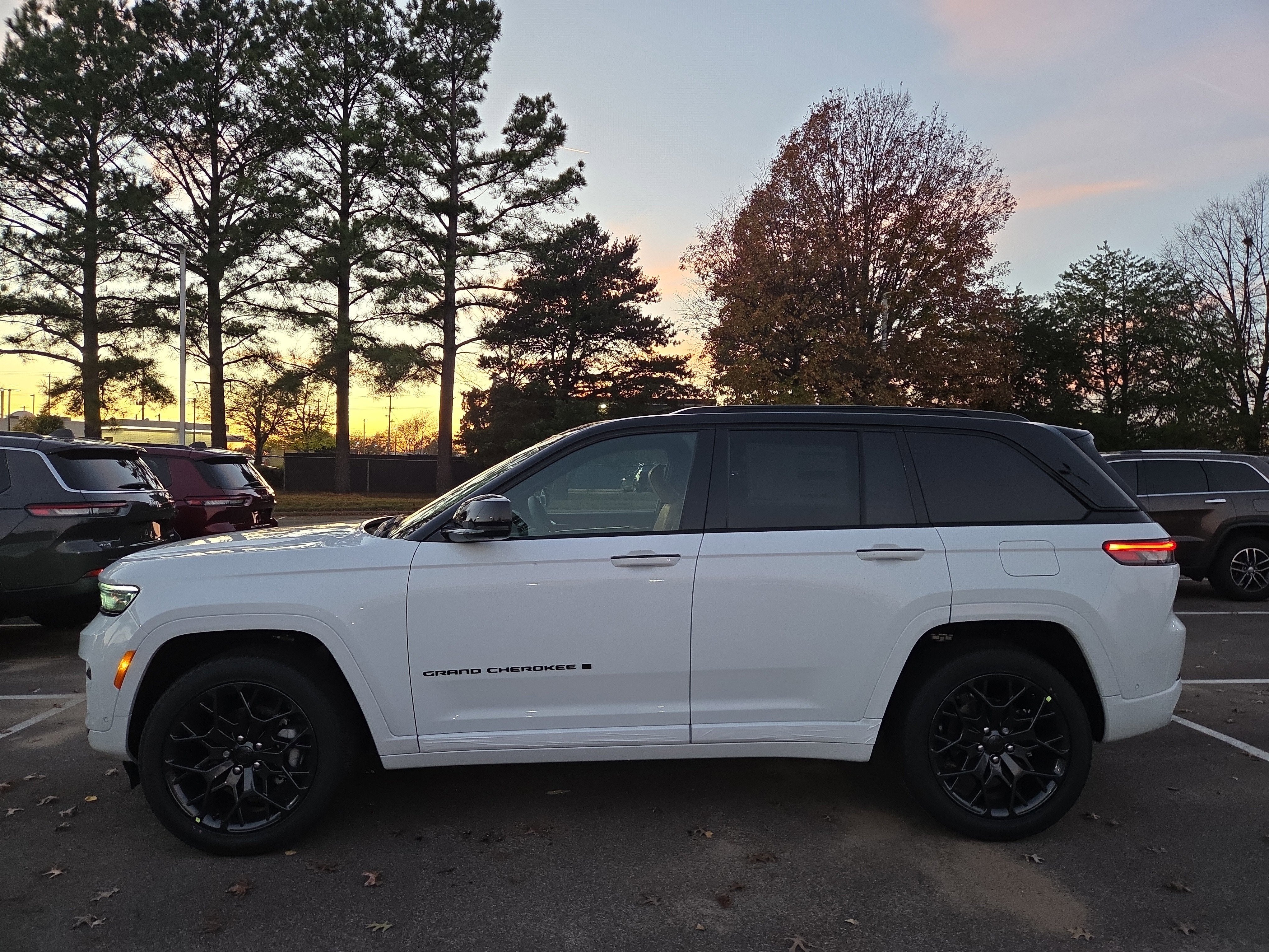 2025 Jeep Grand Cherokee Summit
