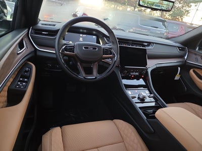 2025 Jeep Grand Cherokee Summit