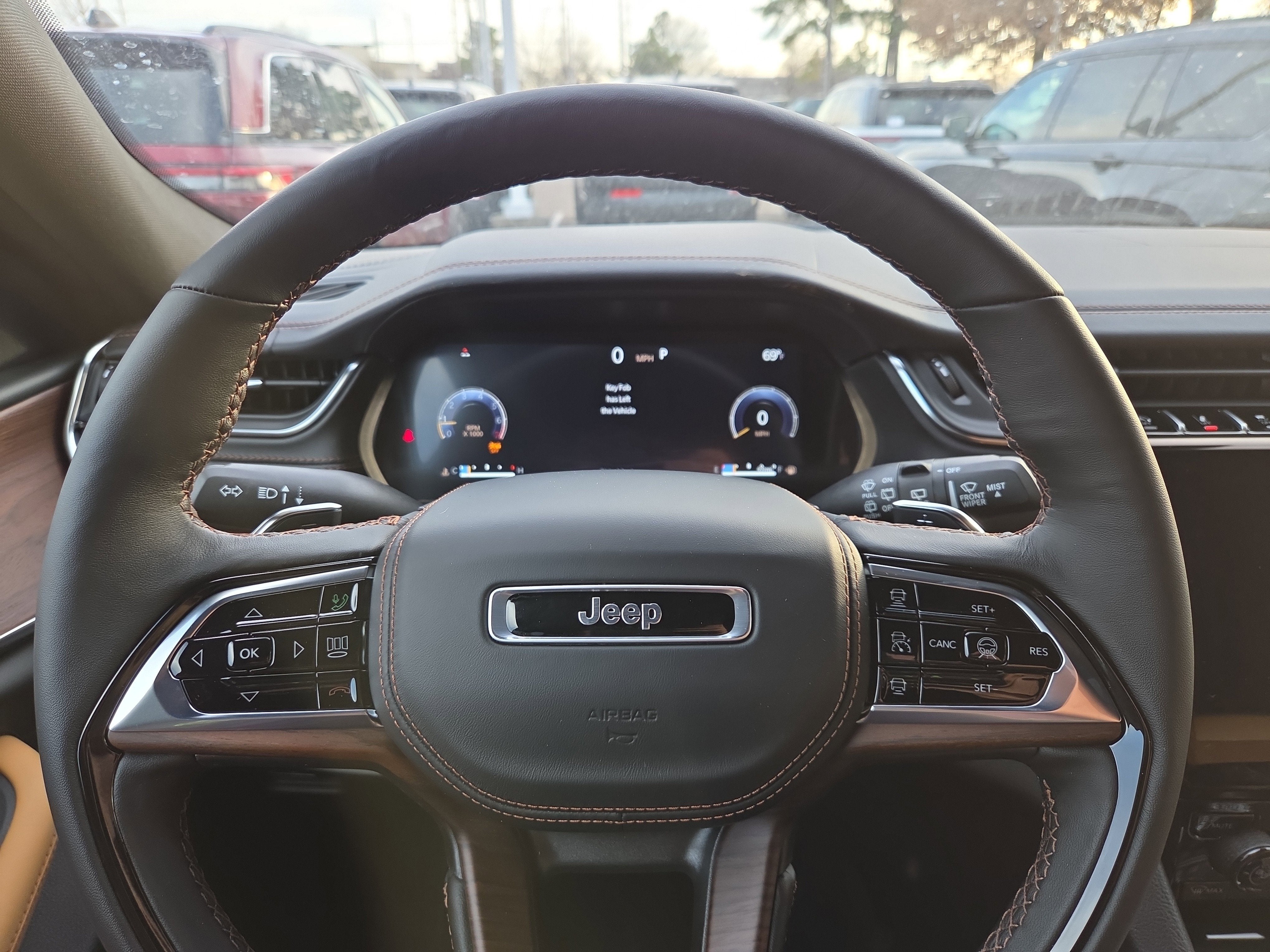 2025 Jeep Grand Cherokee Summit