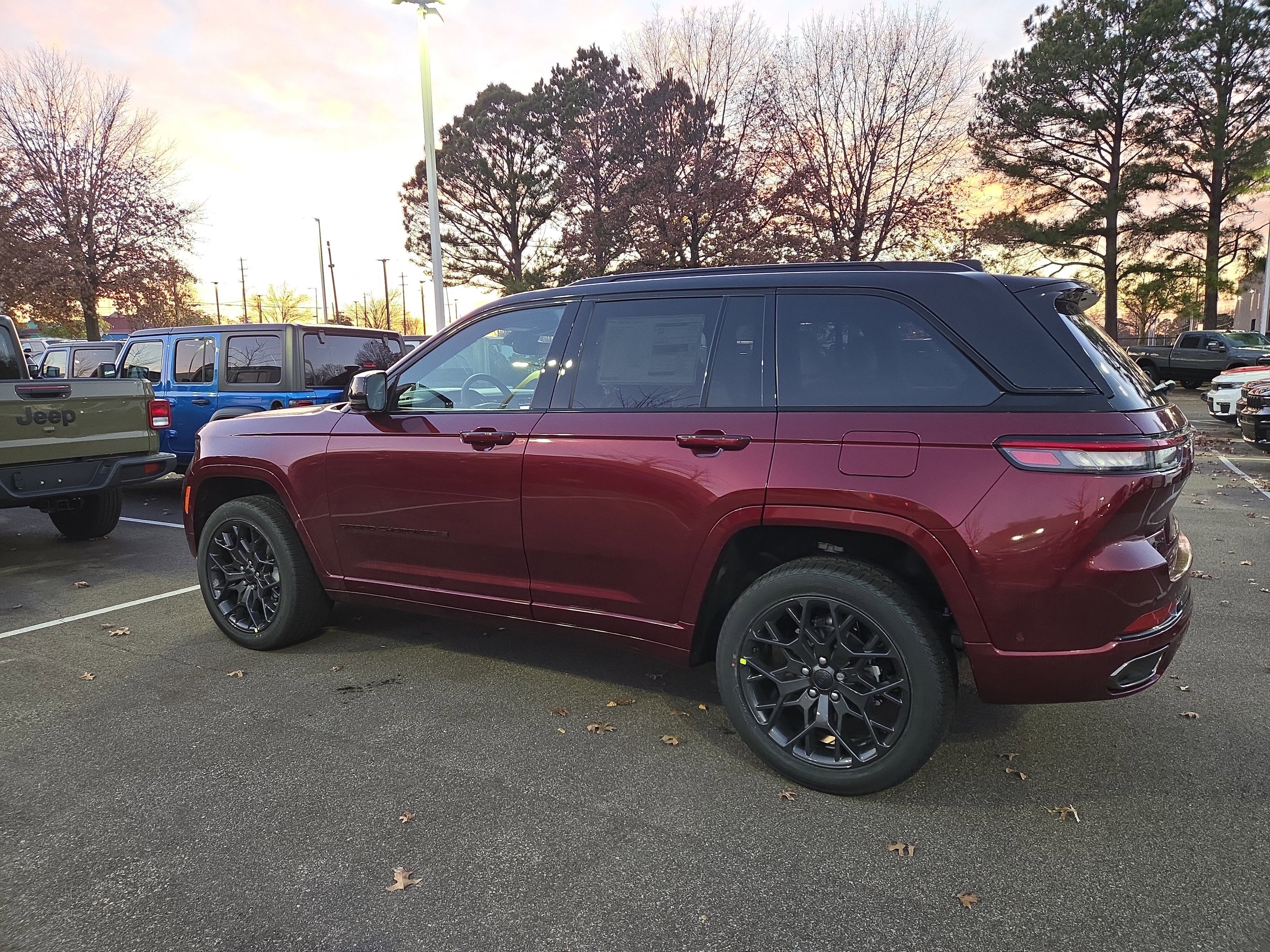 2025 Jeep Grand Cherokee Summit