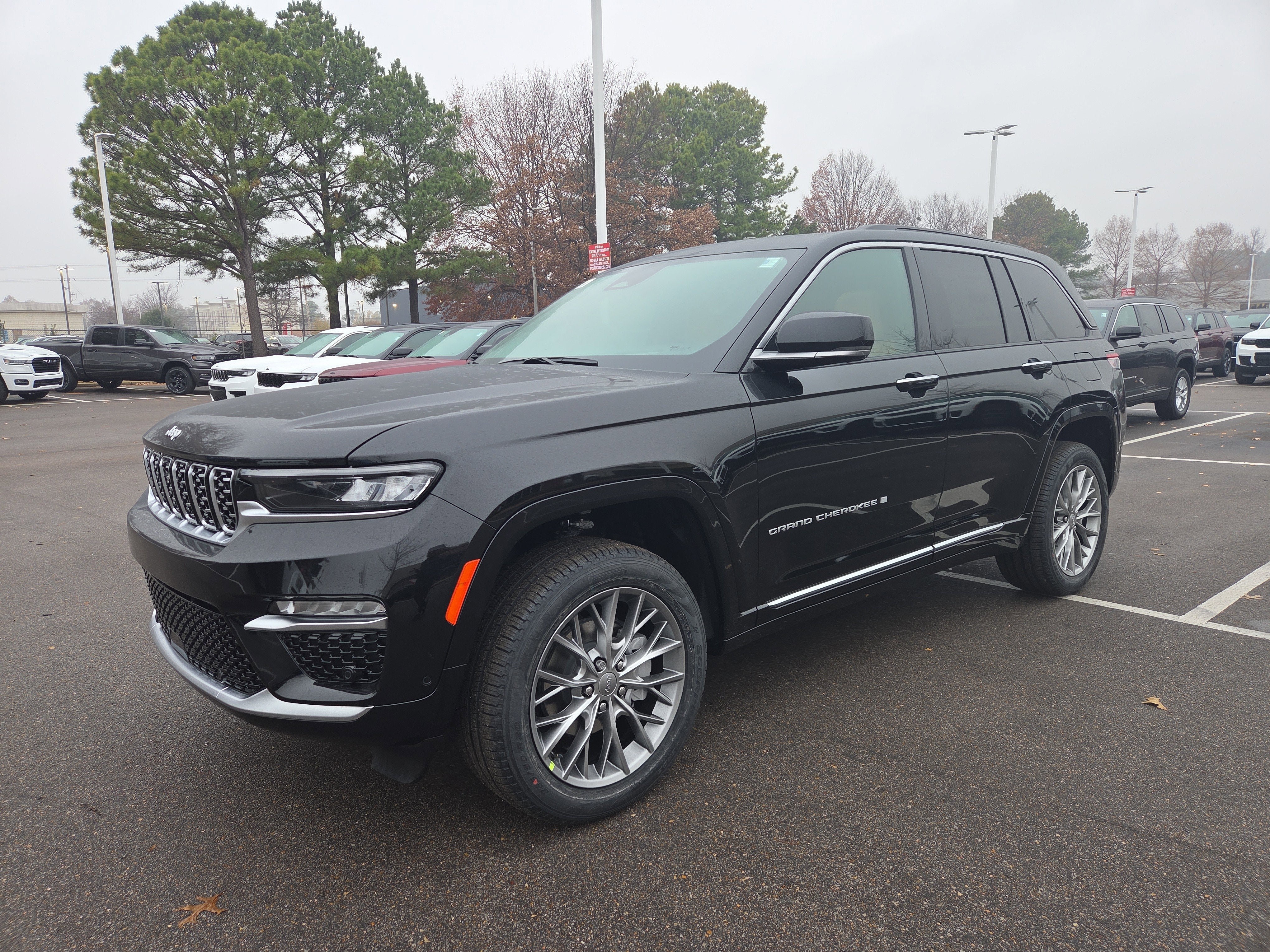 2025 Jeep Grand Cherokee Summit