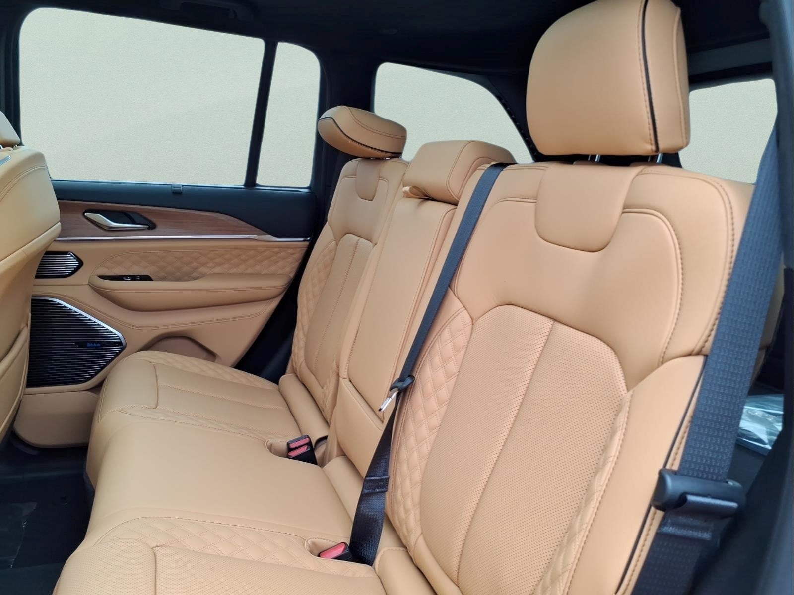 2027 Jeep Grand Cherokee Summit