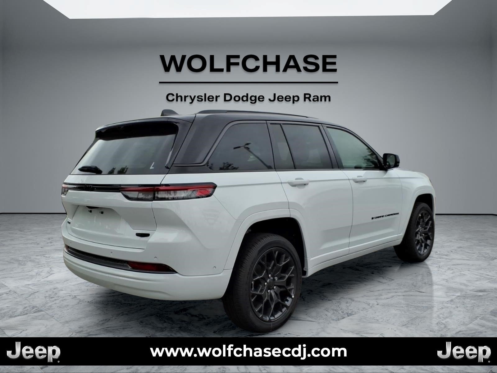 2026 Jeep Grand Cherokee Summit