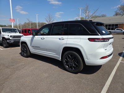 2026 Jeep Grand Cherokee Summit