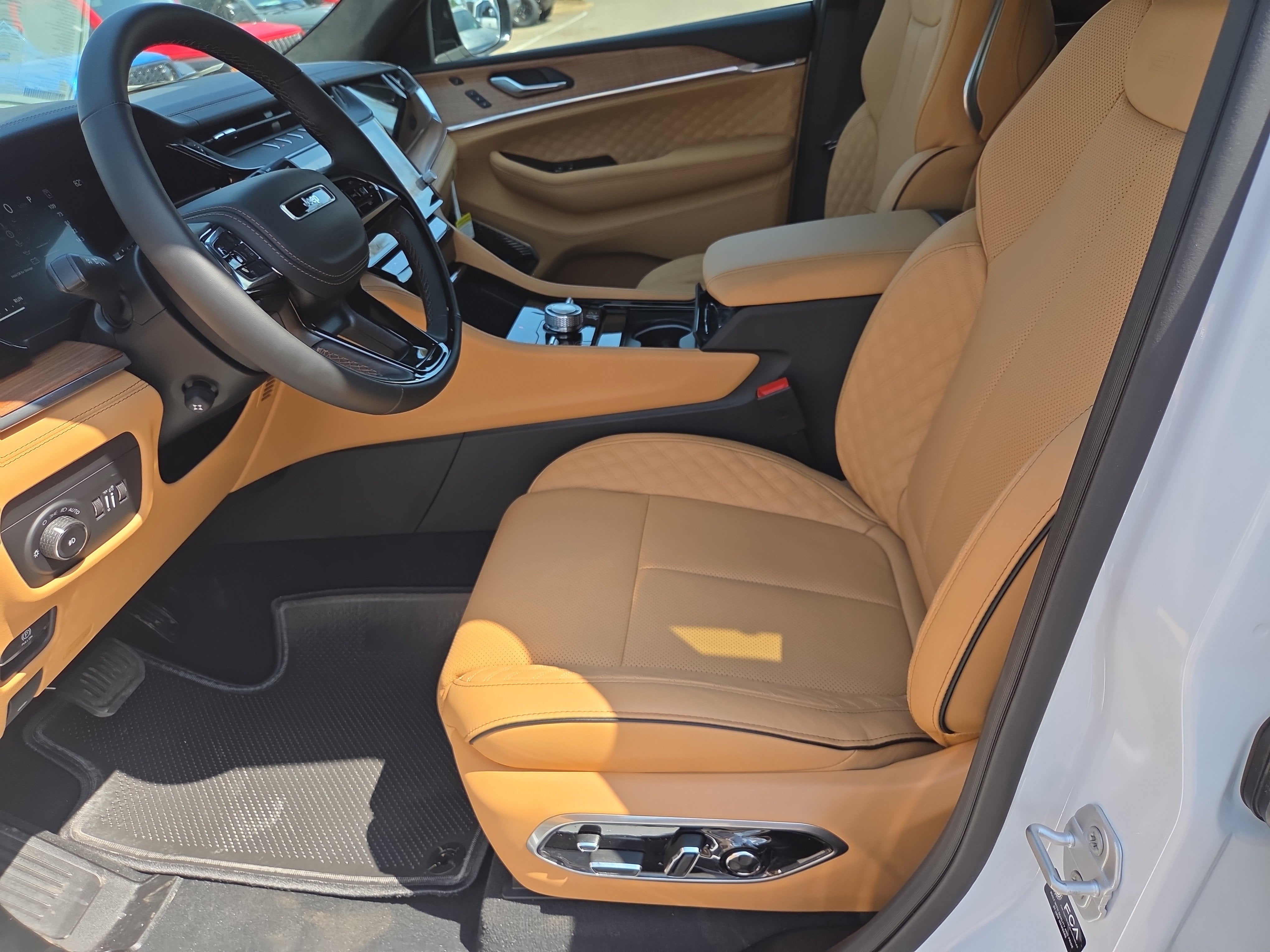 2026 Jeep Grand Cherokee Summit