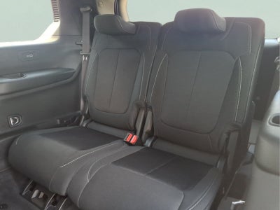 2026 Jeep Grand Cherokee Laredo X 4x2