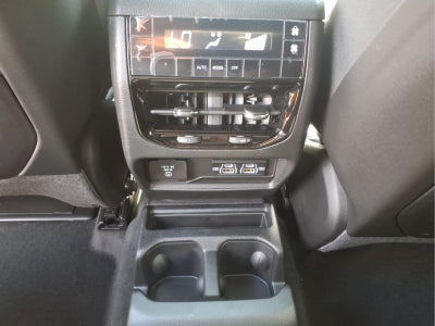 2026 Jeep Grand Cherokee Laredo X 4x2