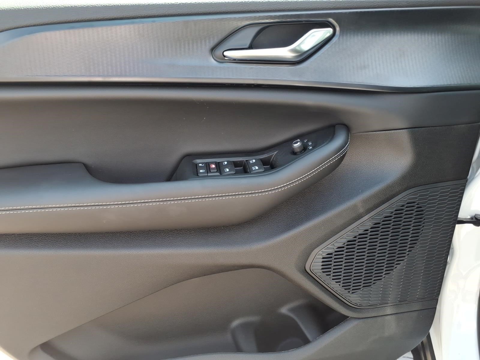 2026 Jeep Grand Cherokee Laredo X 4x2