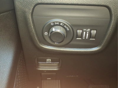 2026 Jeep Grand Cherokee Laredo X 4x2