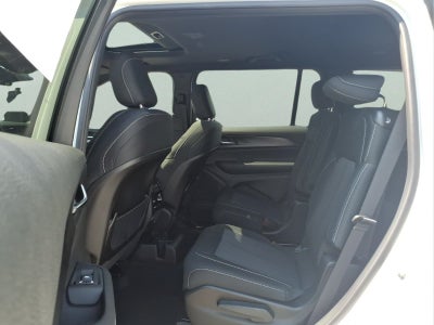 2026 Jeep Grand Cherokee Laredo X 4x2