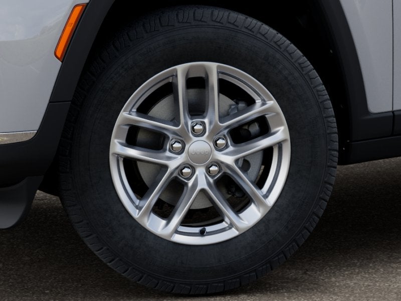 2026 Jeep Grand Cherokee Laredo X 4x2