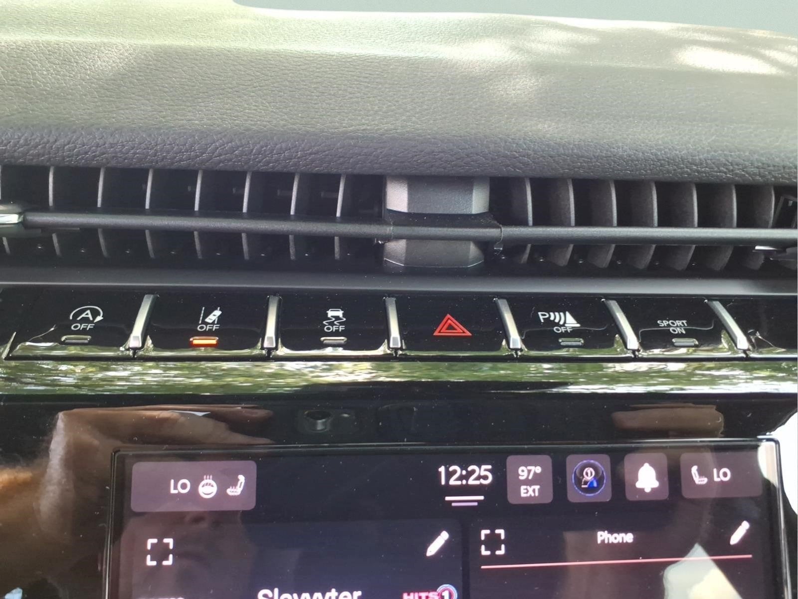 2026 Jeep Grand Cherokee Laredo X 4x2