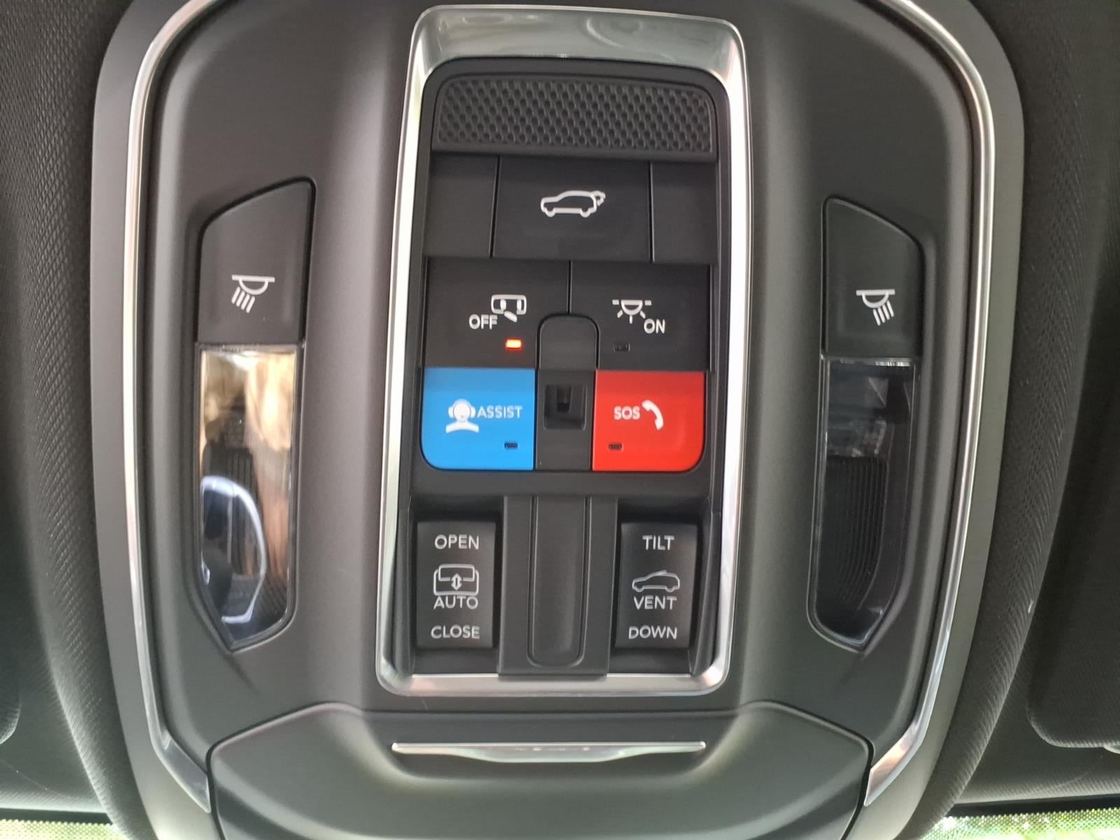 2026 Jeep Grand Cherokee Laredo X 4x2